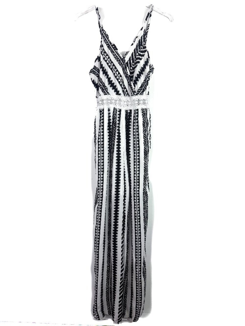 NWT Cupshe Geo Striped Surplice Sleeveless Straight Leg Jumpsuit Size Medium M - Picture 2 of 16